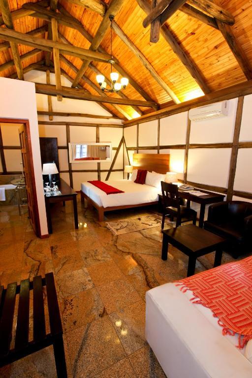Roof Of Africa Hotel Windhoek Rom bilde