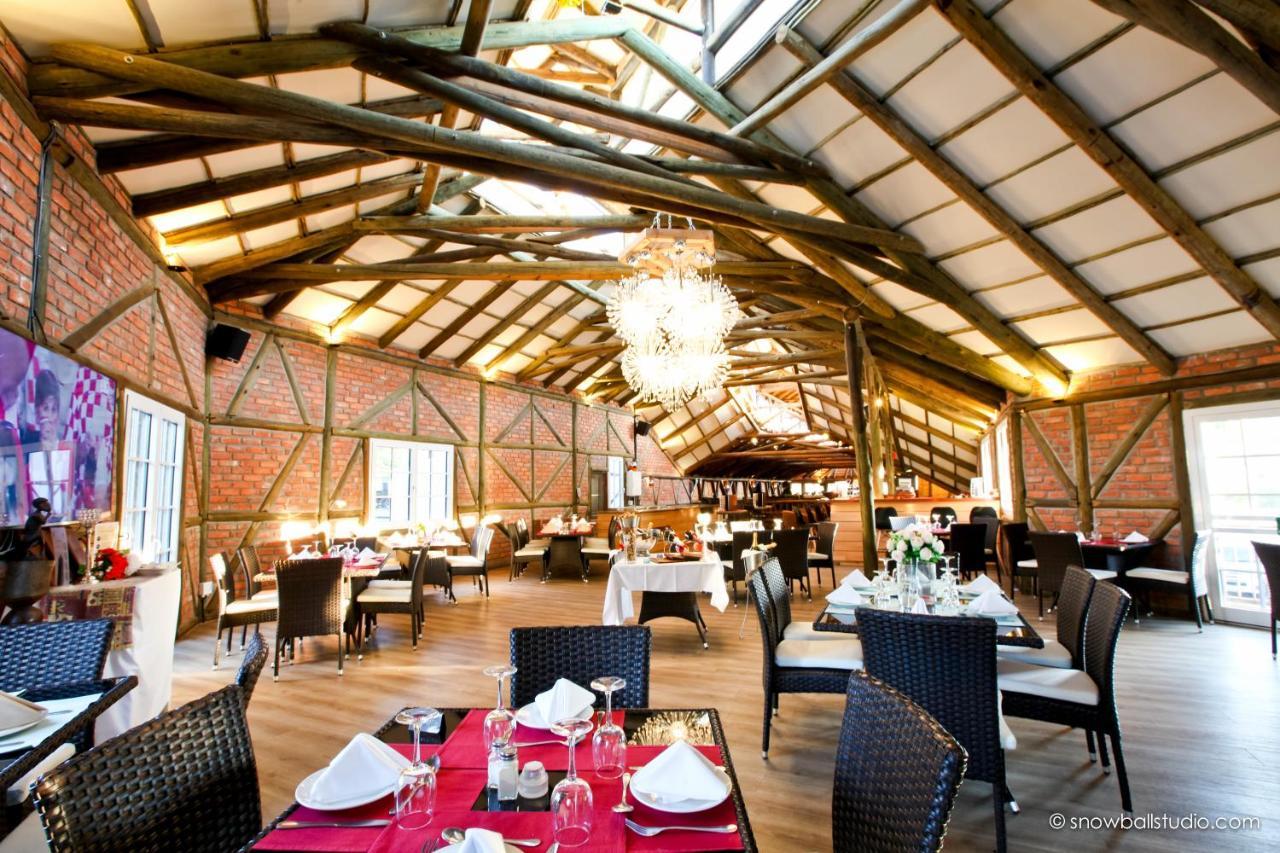 Roof Of Africa Hotel Windhoek Eksteriør bilde